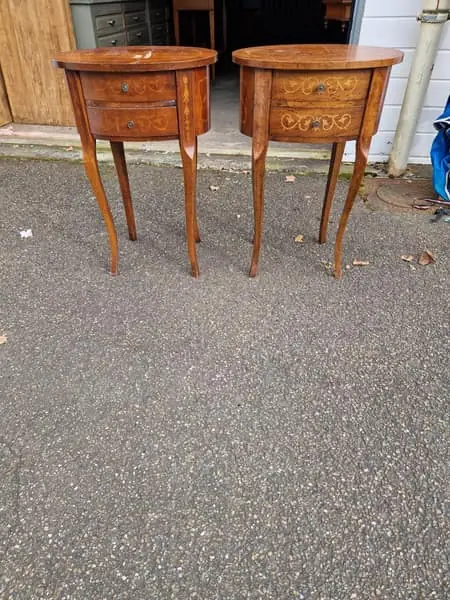 Paire de chevets en marqueterie