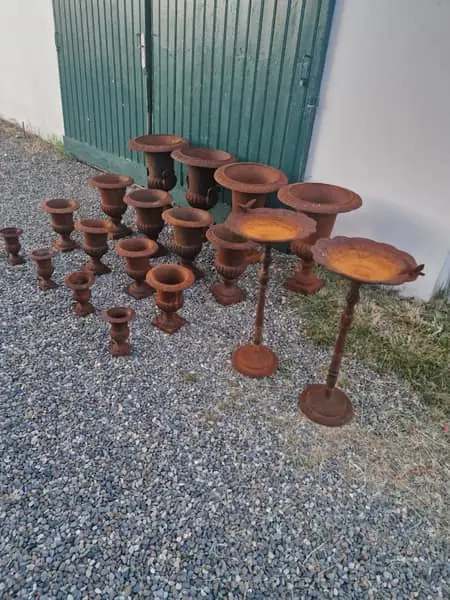 Vasques de jardin en fonte sur pied